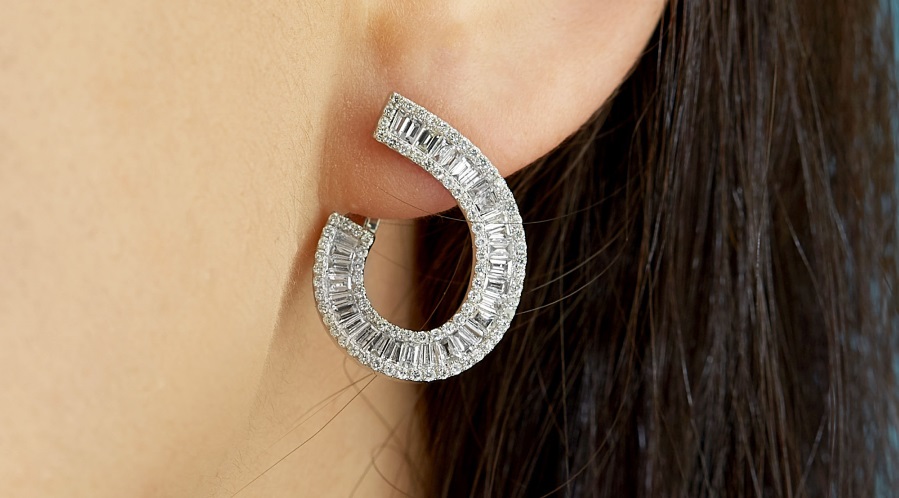 Earring